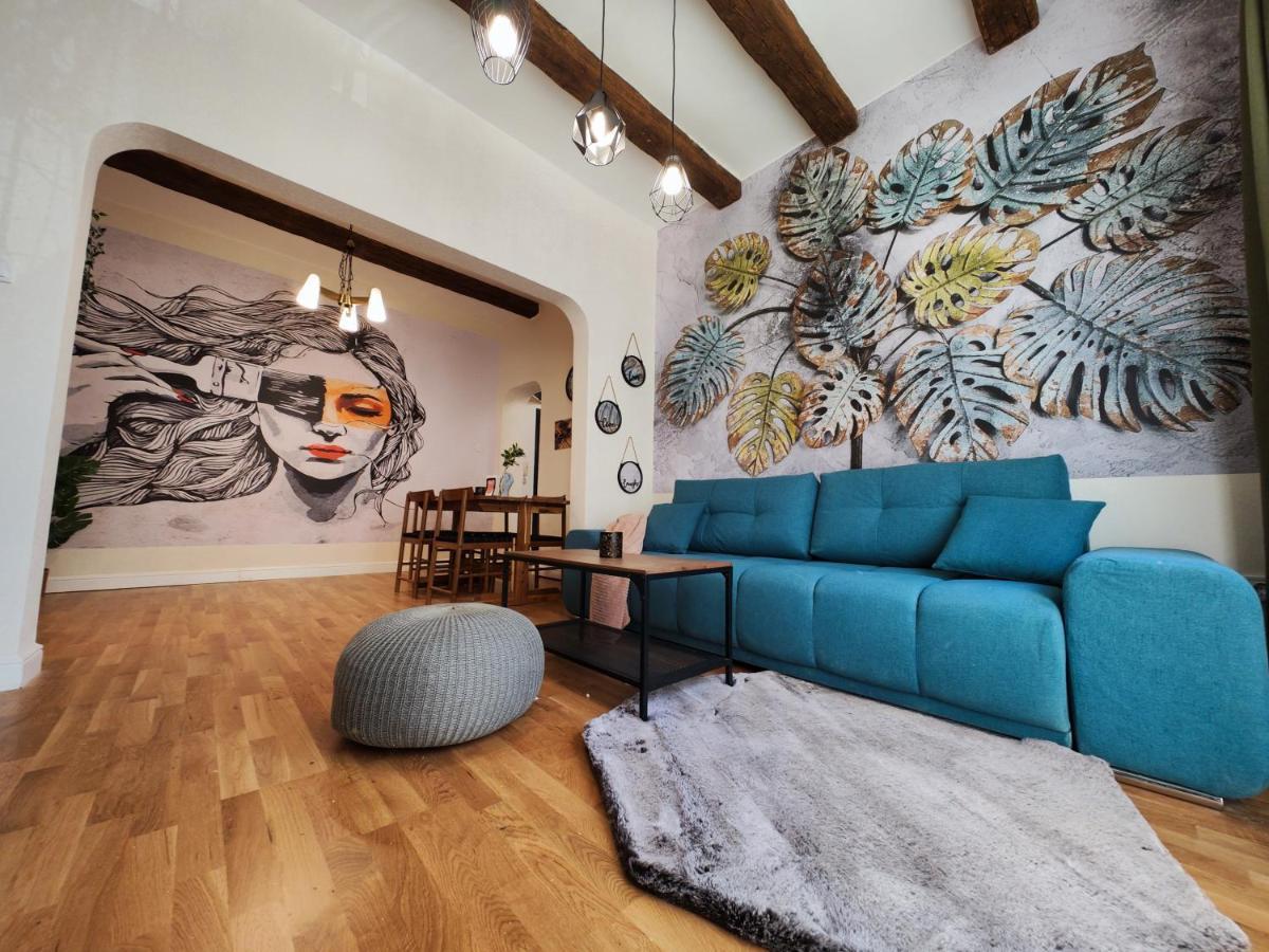 Apart Sofia Lion Bridge 2Bdr Self Check In Apartment Exterior photo