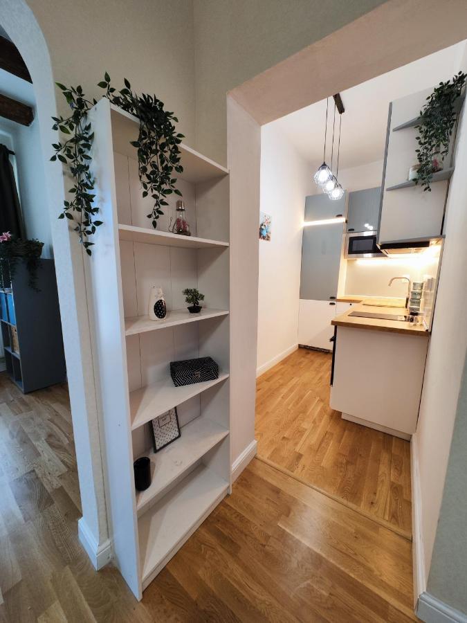 Apart Sofia Lion Bridge 2Bdr Self Check In Apartment Exterior photo