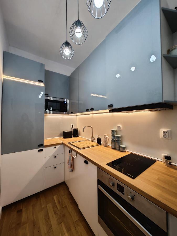 Apart Sofia Lion Bridge 2Bdr Self Check In Apartment Exterior photo