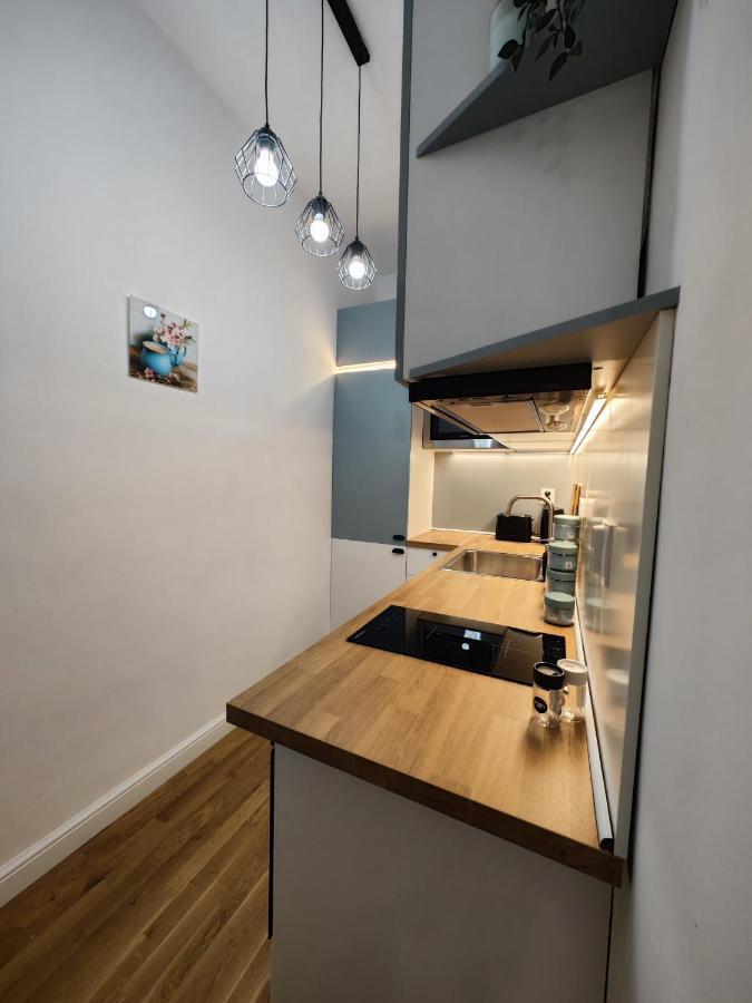 Apart Sofia Lion Bridge 2Bdr Self Check In Apartment Exterior photo
